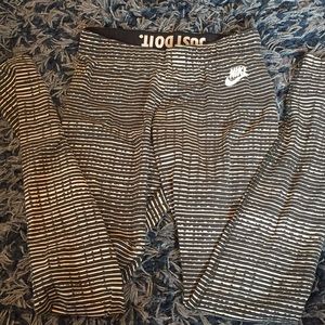 Nike leggings